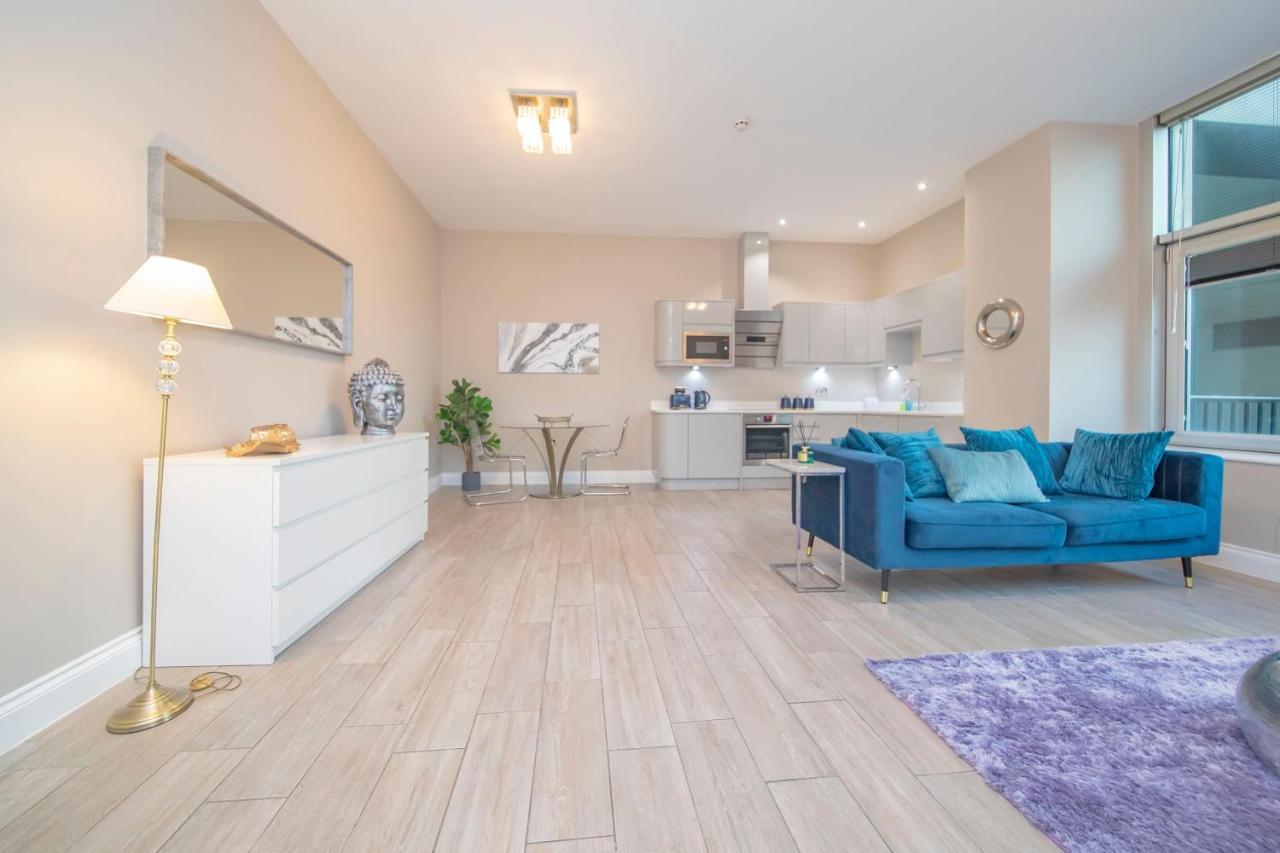 Flash Sales Offer - Any Week Day No Minimum Night Restrictions Centre Seafront 1 Bedroom Flat Bn1gre08 *